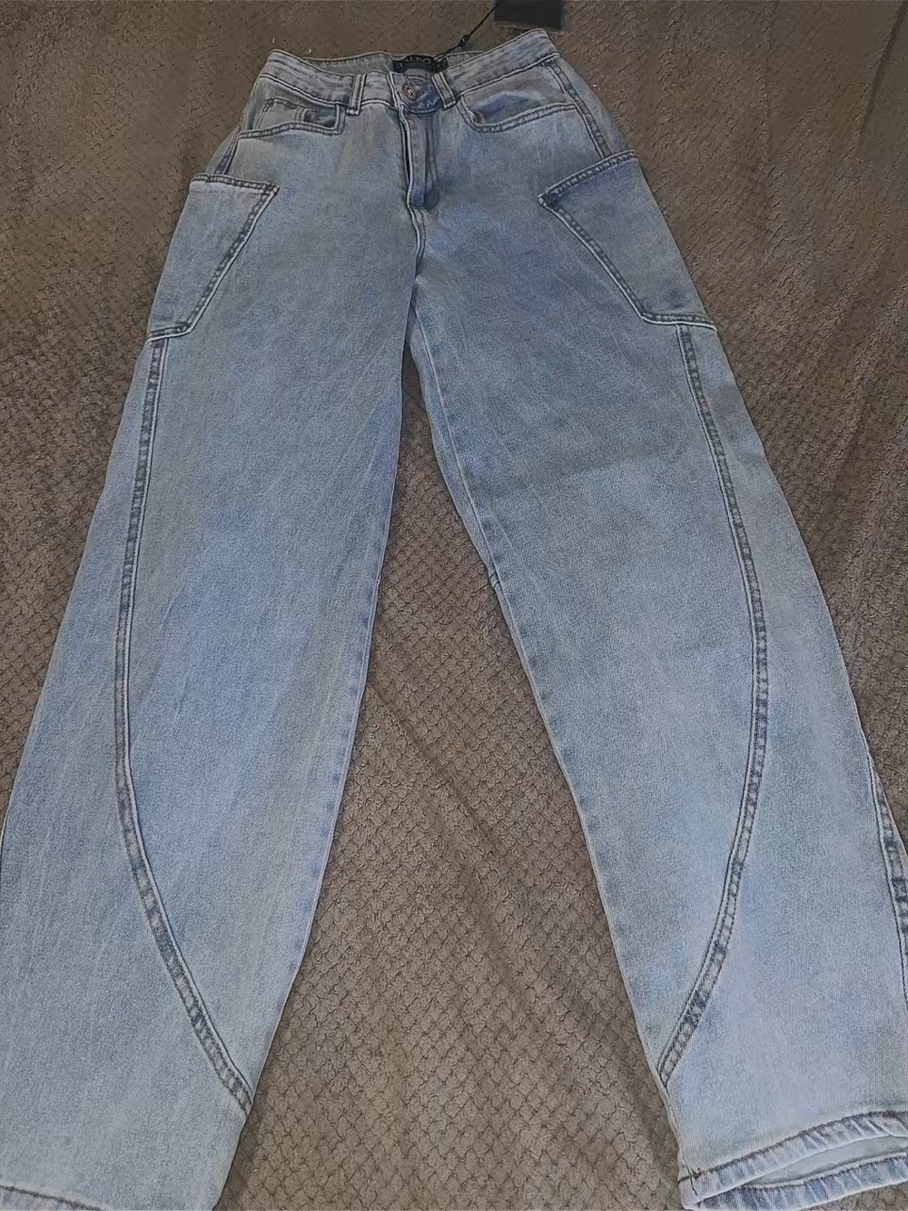 Light Wash  barrel Jeans
